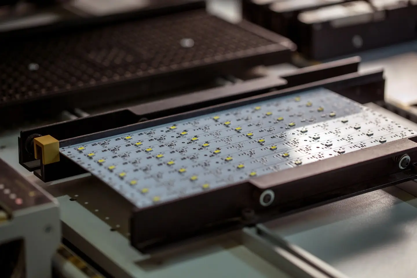 Le schede LED in linea di produzione